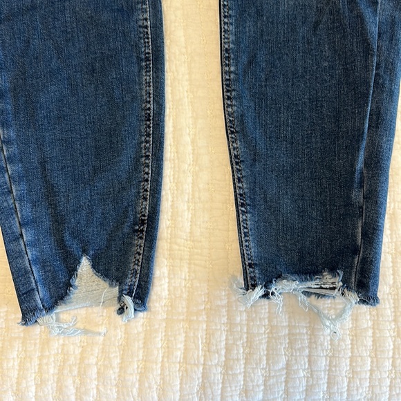 River Island Plus Raw Edge Amelie Skinny Jeans - Picture 8 of 10